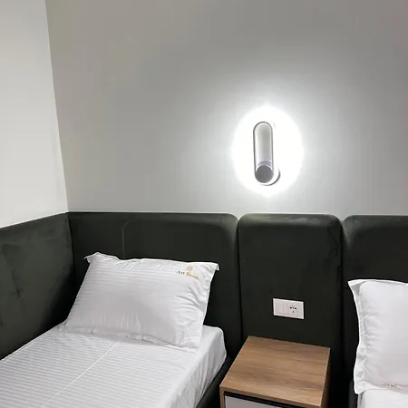 Art Πανσιόν Vlorë